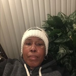 Meet your Posher, Brenda